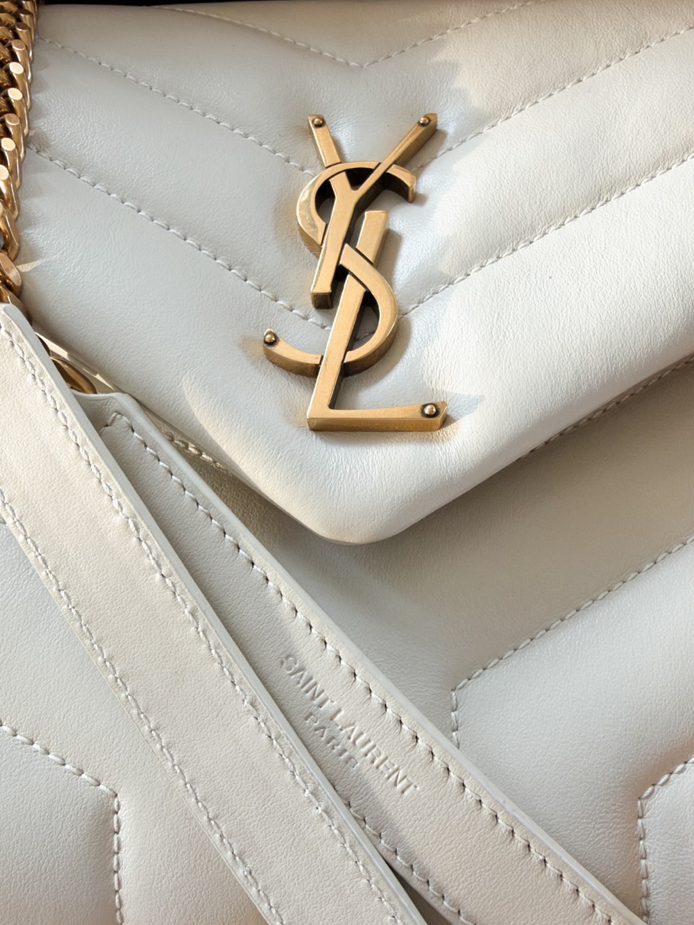 Saint Laurent small loulou Shoulder Bag with Gold Hardware in cream soft - Picture 3 of 12